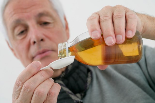 Moćan napitak koji čisti pluća i sprečava kašalj – dovoljna je jedna kašika dnevno